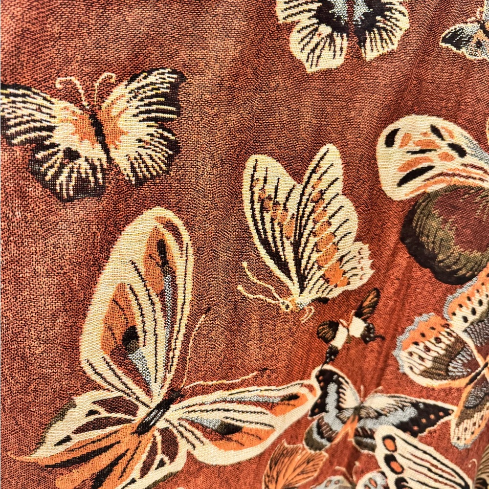Butterfly Print Poncho - Picture 8 of 12